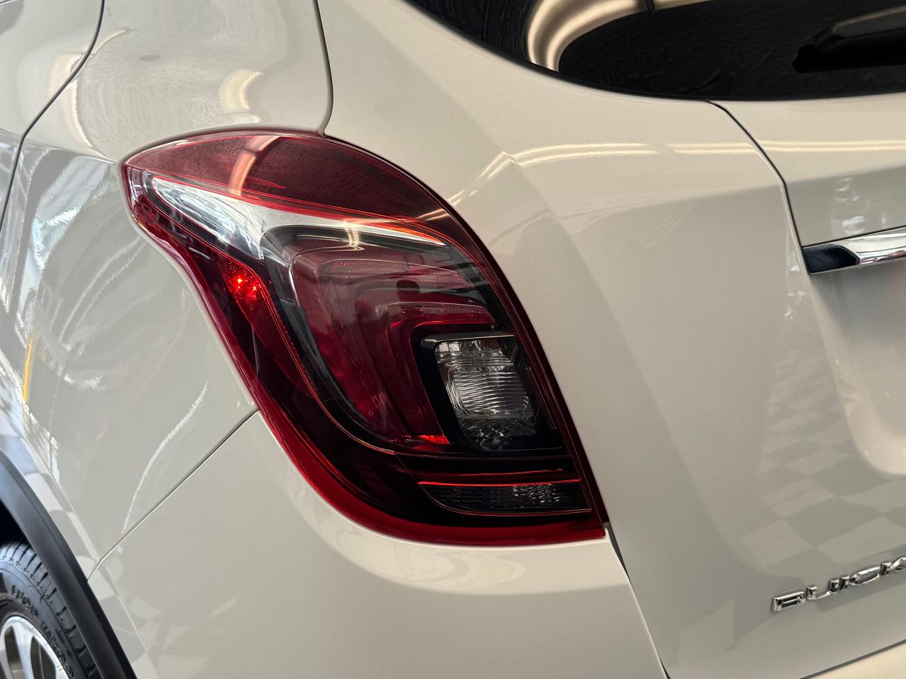 2018 Buick Encore Preferred+Camera+ApplePlay+CLEAN CARFAX Photo