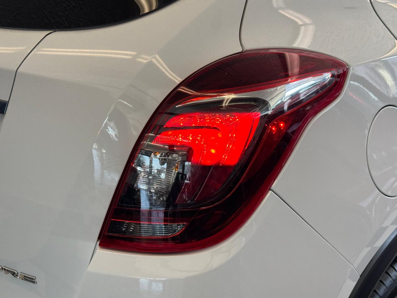 2018 Buick Encore Preferred+Camera+ApplePlay+CLEAN CARFAX Photo