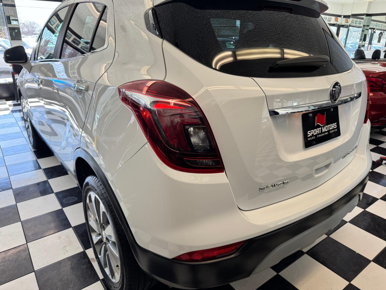 2018 Buick Encore Preferred+Camera+ApplePlay+CLEAN CARFAX Photo