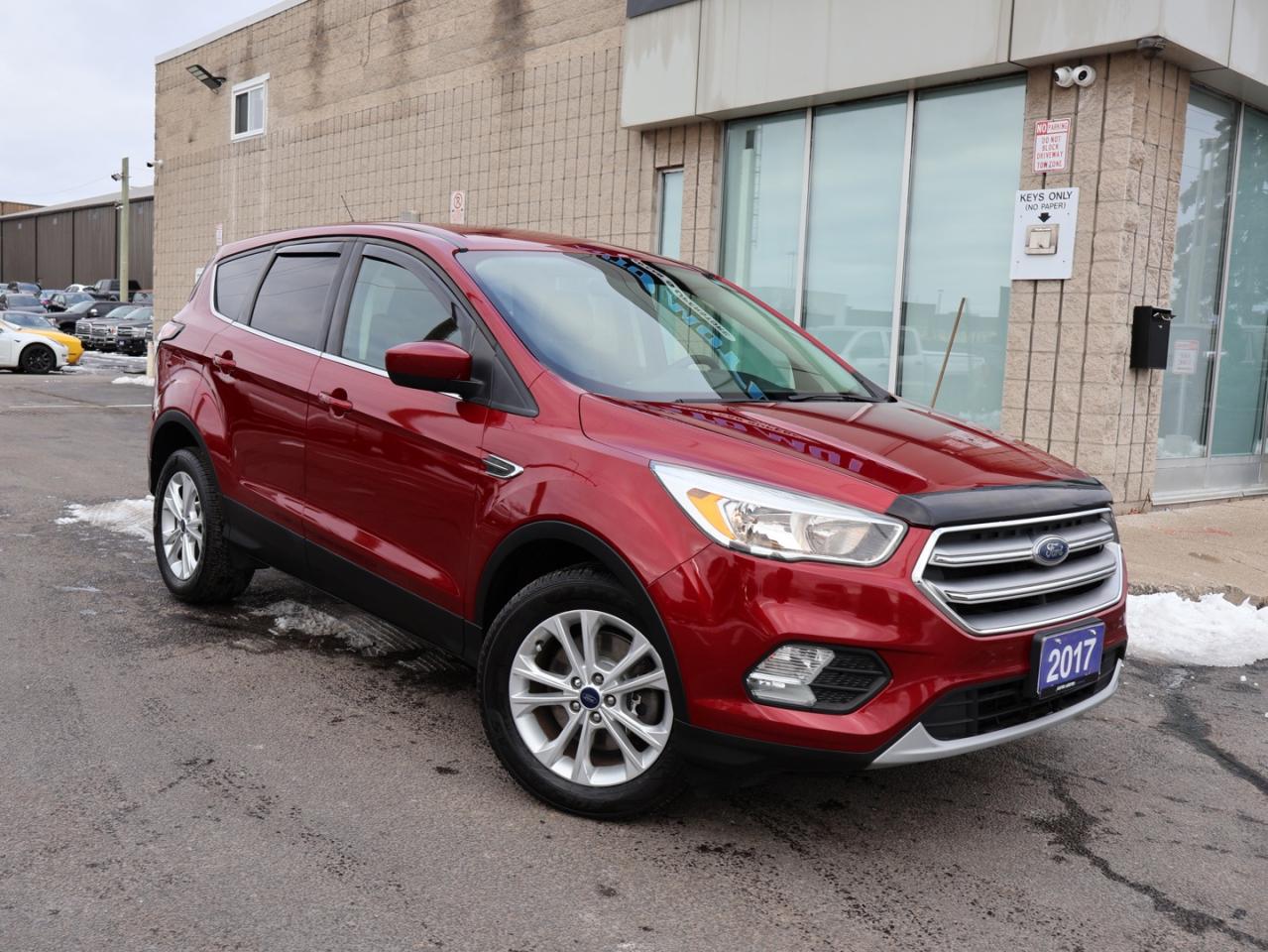 2017 Ford Escape SE CERTIFIED *ACCIDENT FREE*SERVCIE RECORDS* CAMERA BLUETOOTH HEATED SEATS CRUISE ALLOYS Photo0
