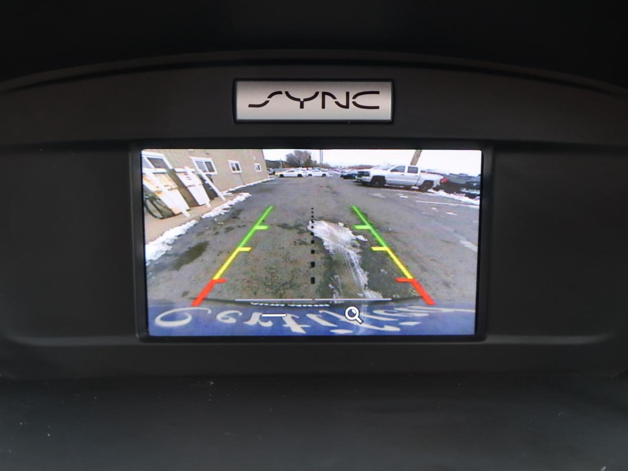 2017 Ford Escape SE CERTIFIED *ACCIDENT FREE*SERVCIE RECORDS* CAMERA BLUETOOTH HEATED SEATS CRUISE ALLOYS Photo