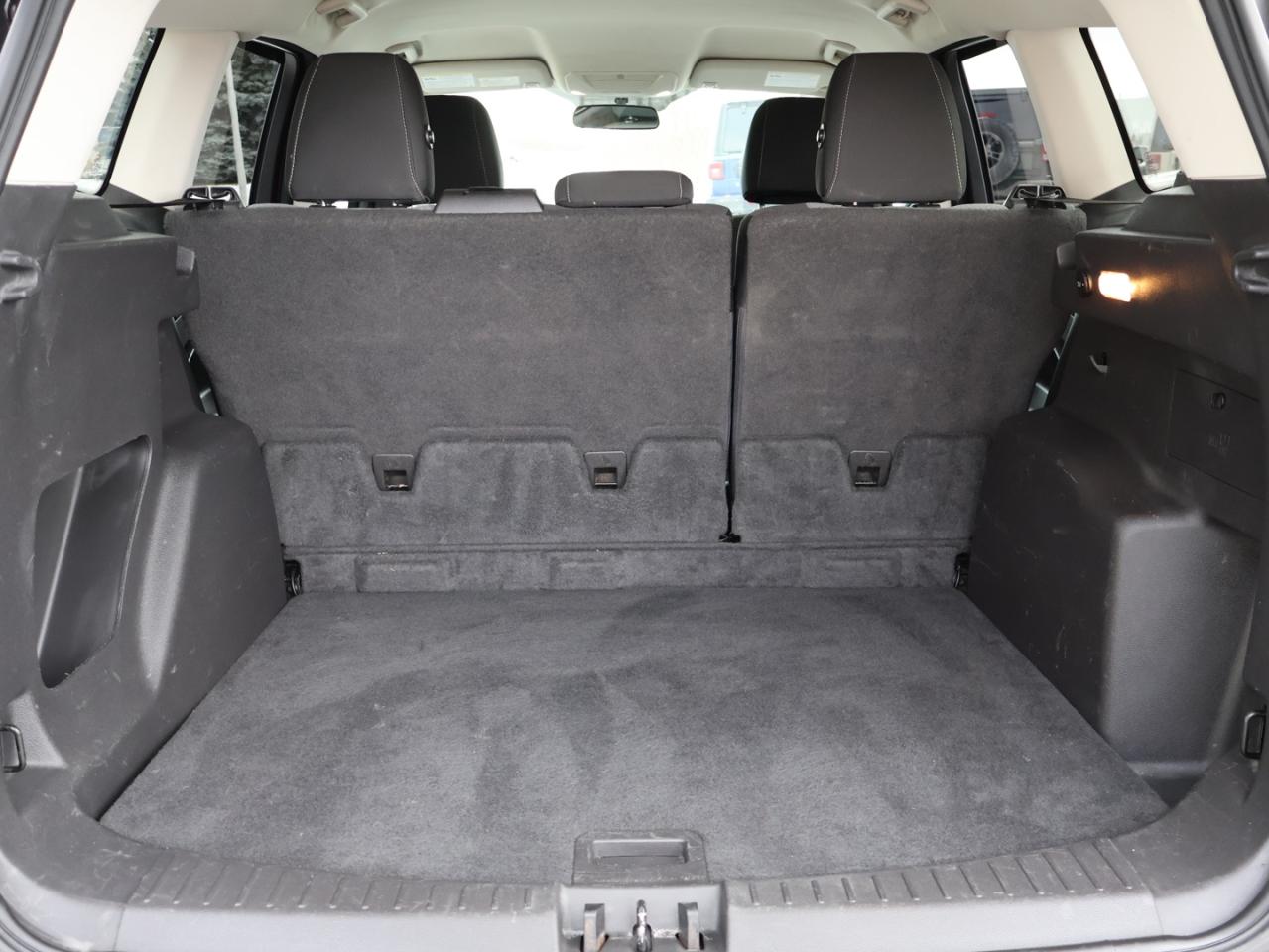 2017 Ford Escape SE CERTIFIED *ACCIDENT FREE*SERVCIE RECORDS* CAMERA BLUETOOTH HEATED SEATS CRUISE ALLOYS Photo