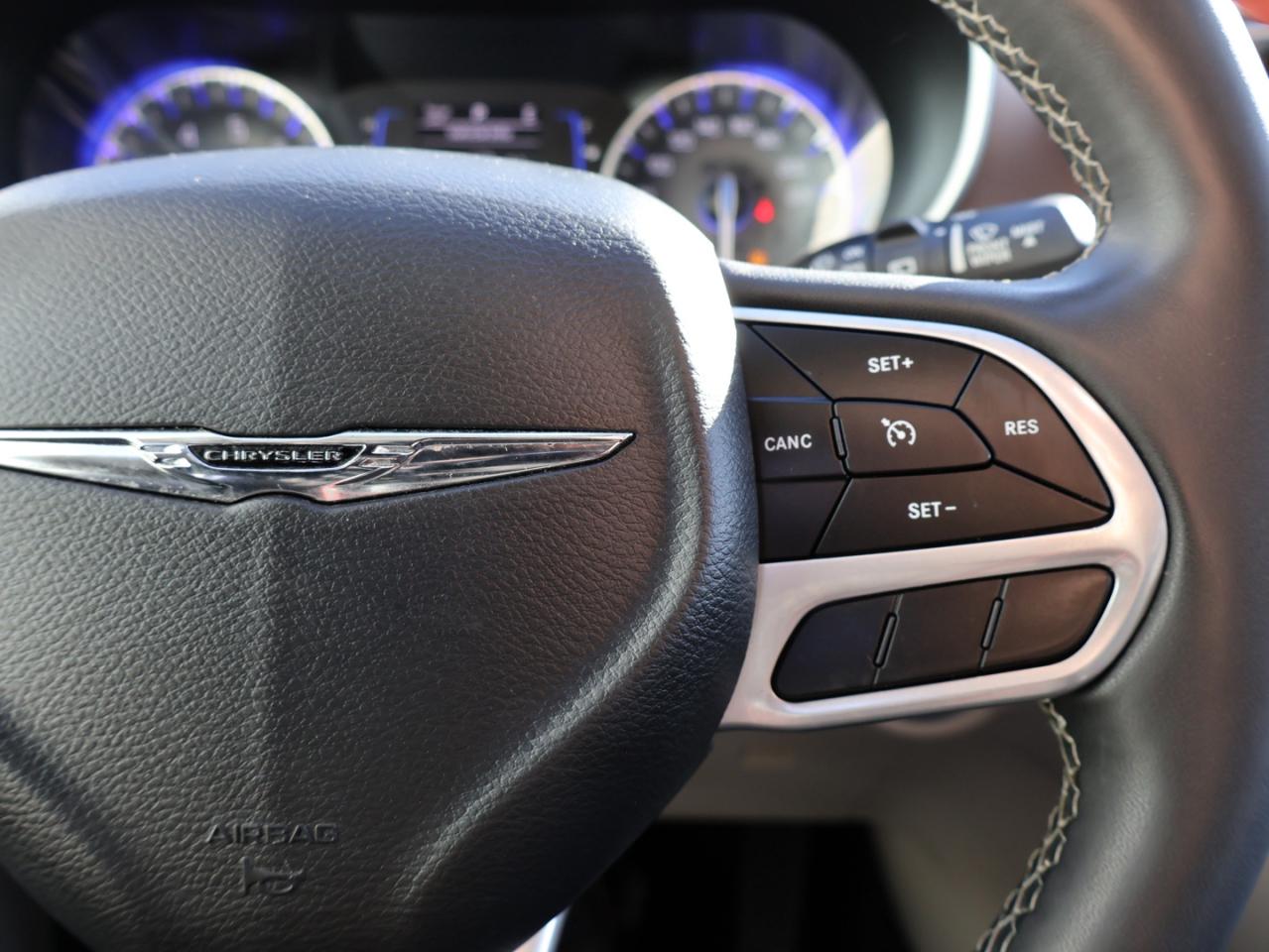 2022 Chrysler Pacifica TOURING  CERTIFIED *ACCIDENT FREE* CAMERA BLUETOOTH CRUISE ALLOYS Photo