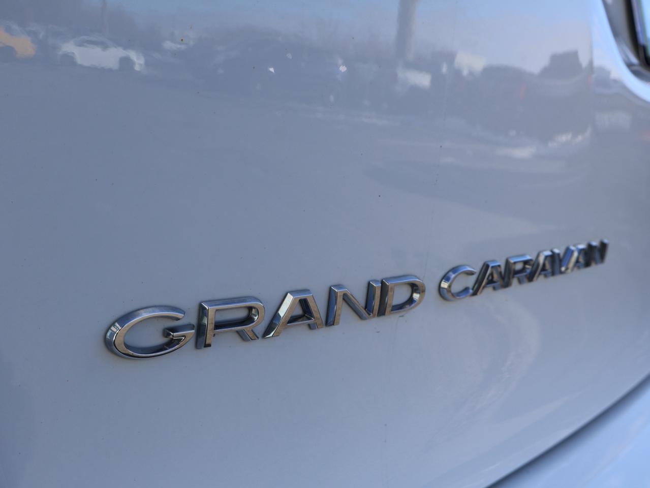 2022 Chrysler Pacifica TOURING  CERTIFIED *ACCIDENT FREE* CAMERA BLUETOOTH CRUISE ALLOYS Photo