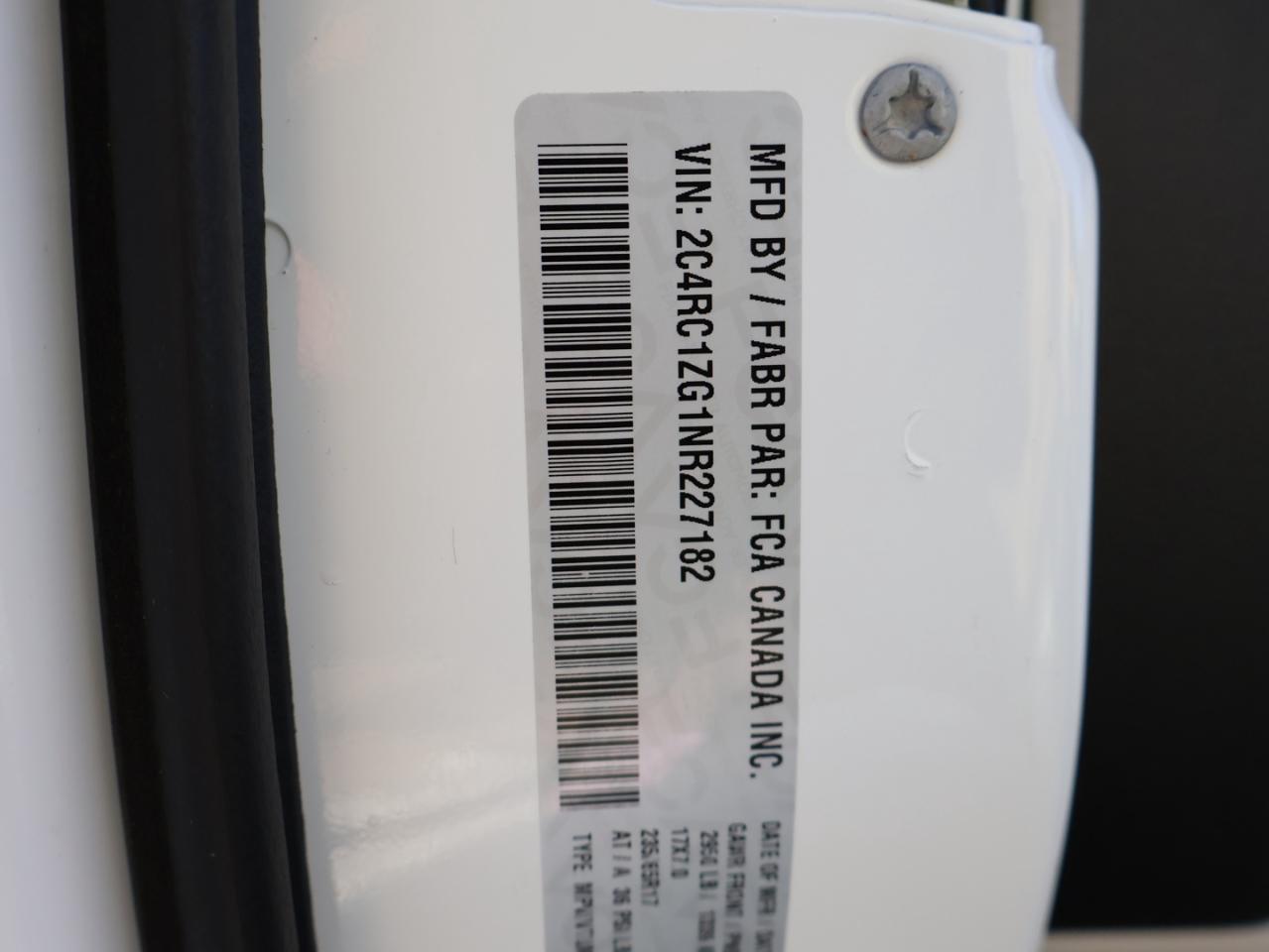 2022 Chrysler Pacifica TOURING  CERTIFIED *ACCIDENT FREE* CAMERA BLUETOOTH CRUISE ALLOYS Photo