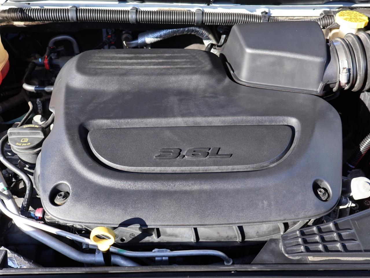 2022 Chrysler Pacifica TOURING  CERTIFIED *ACCIDENT FREE* CAMERA BLUETOOTH CRUISE ALLOYS Photo