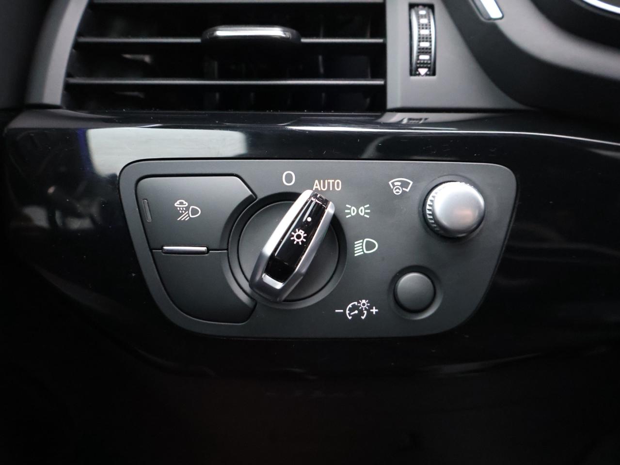 2018 Audi A4 TECH S-LINE AWD CERTIFIED *AUDI MAINTAIN* CAMERA NAV BLUETOOTH LEATHER HEATED SEATS SUNROOF CRUISE ALLOYS Photo