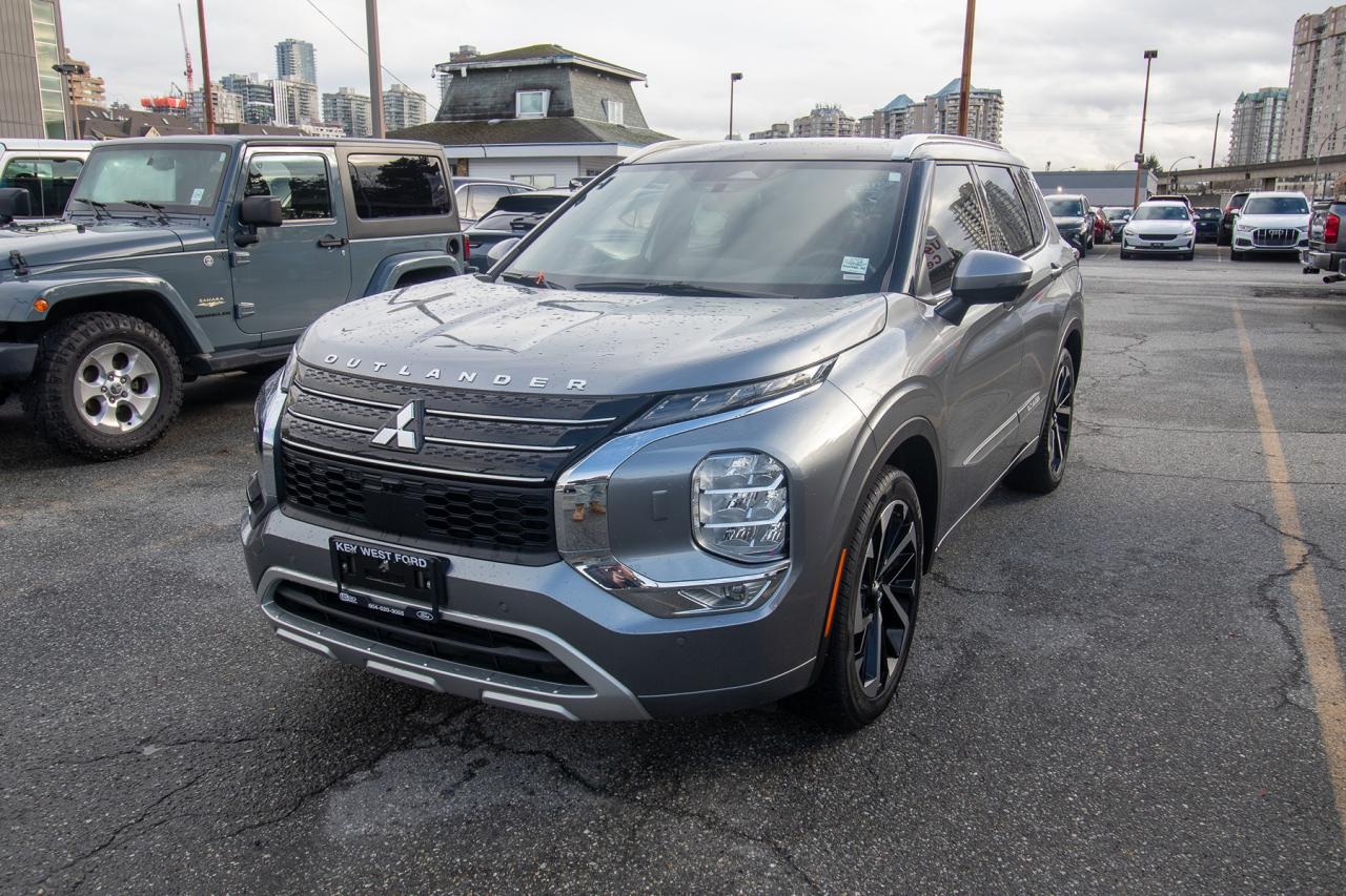 2023 Mitsubishi Outlander GT PREMIUM S-AWC Photo1