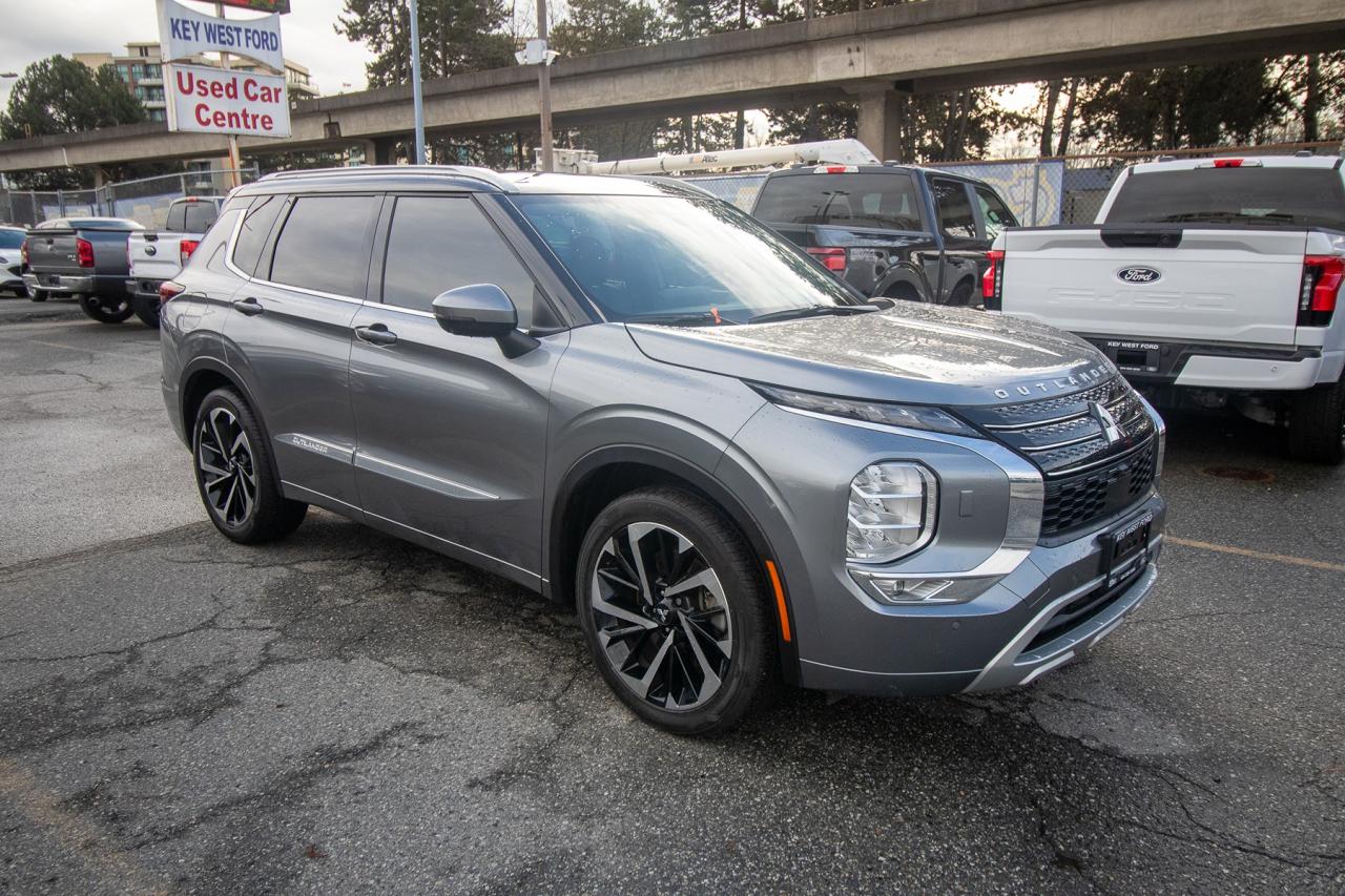 2023 Mitsubishi Outlander GT PREMIUM S-AWC Photo4
