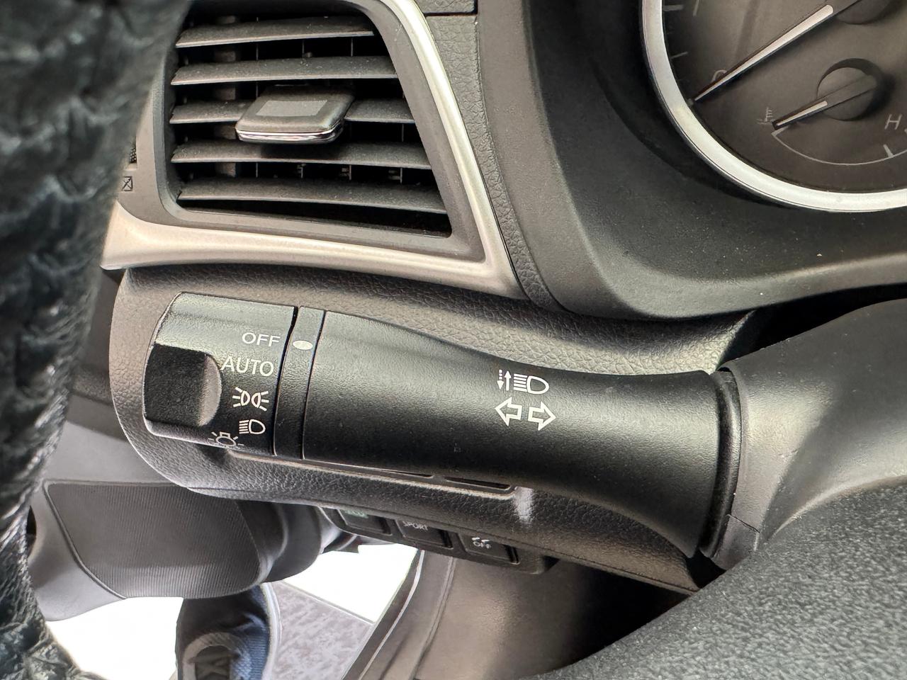 2018 Nissan Sentra SV+Camera+Heated Seats+A/C! Photo
