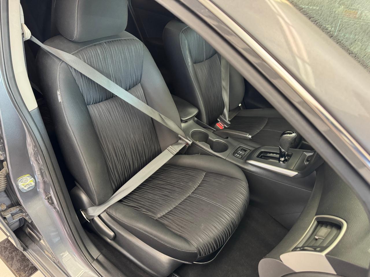 2018 Nissan Sentra SV+Camera+Heated Seats+A/C! Photo