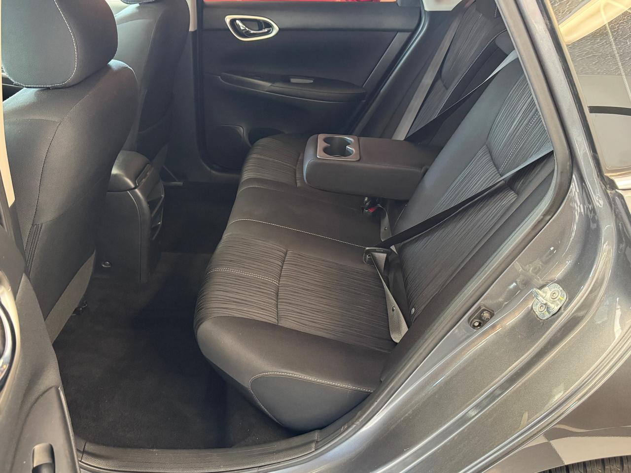 2018 Nissan Sentra SV+Camera+Heated Seats+A/C! Photo