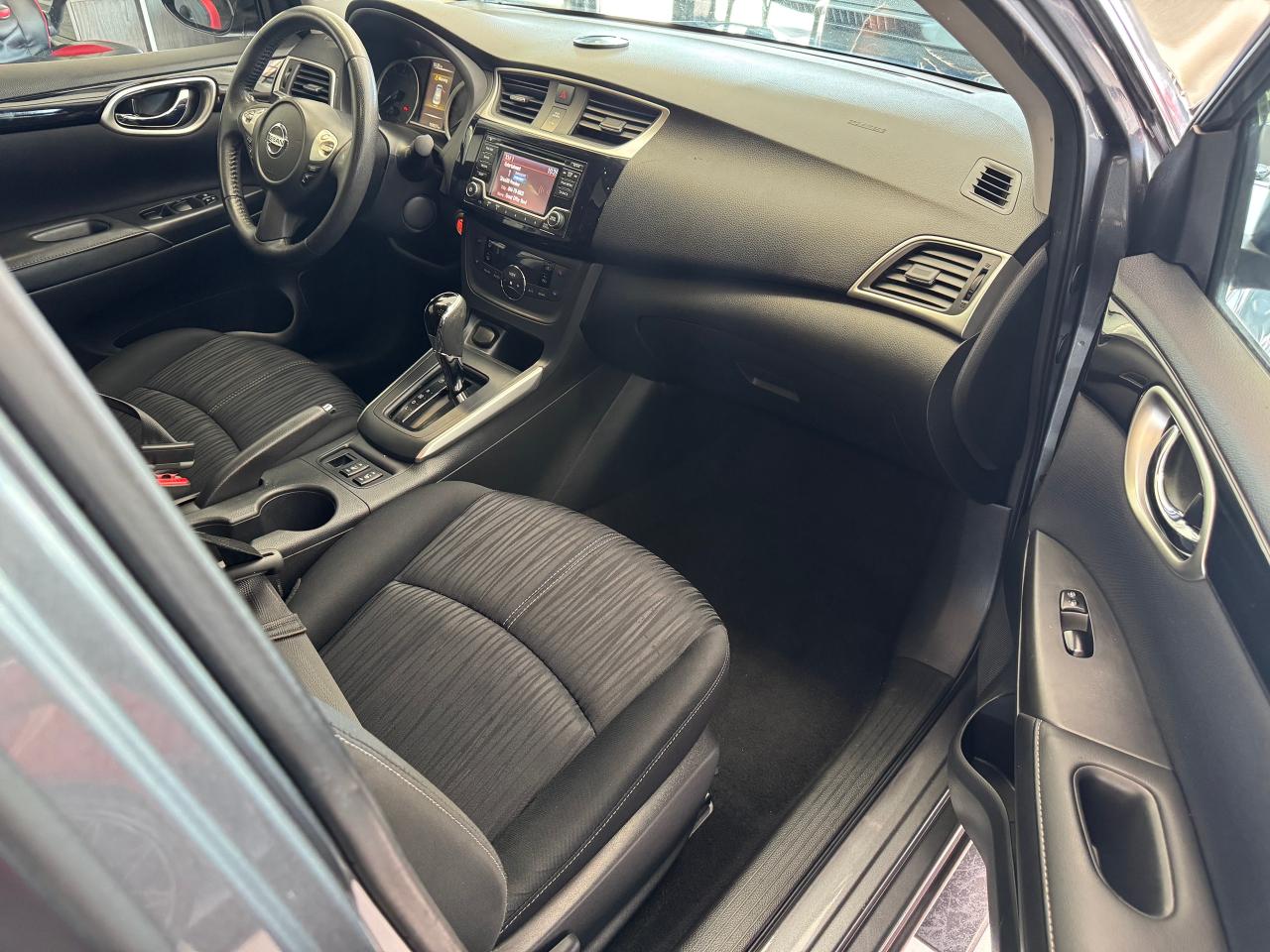 2018 Nissan Sentra SV+Camera+Heated Seats+A/C! Photo