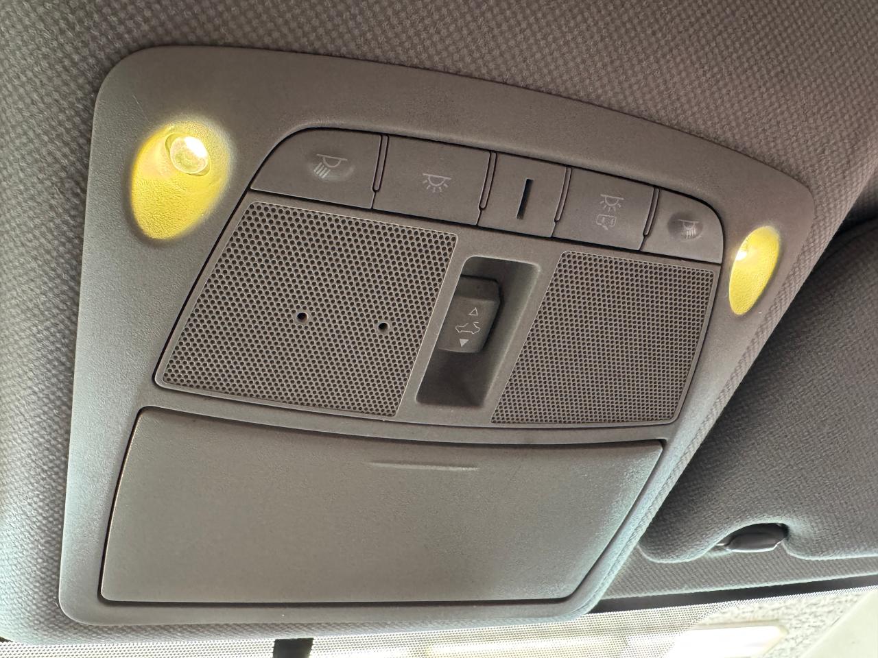 2018 Nissan Sentra SV+Camera+Heated Seats+A/C! Photo