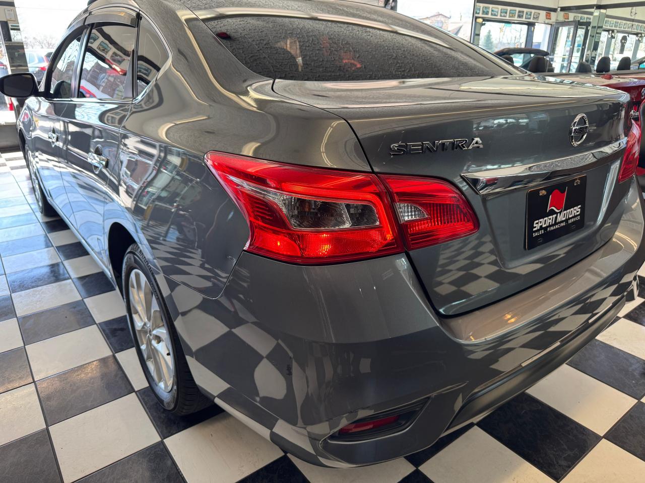 2018 Nissan Sentra SV+Camera+Heated Seats+A/C! Photo