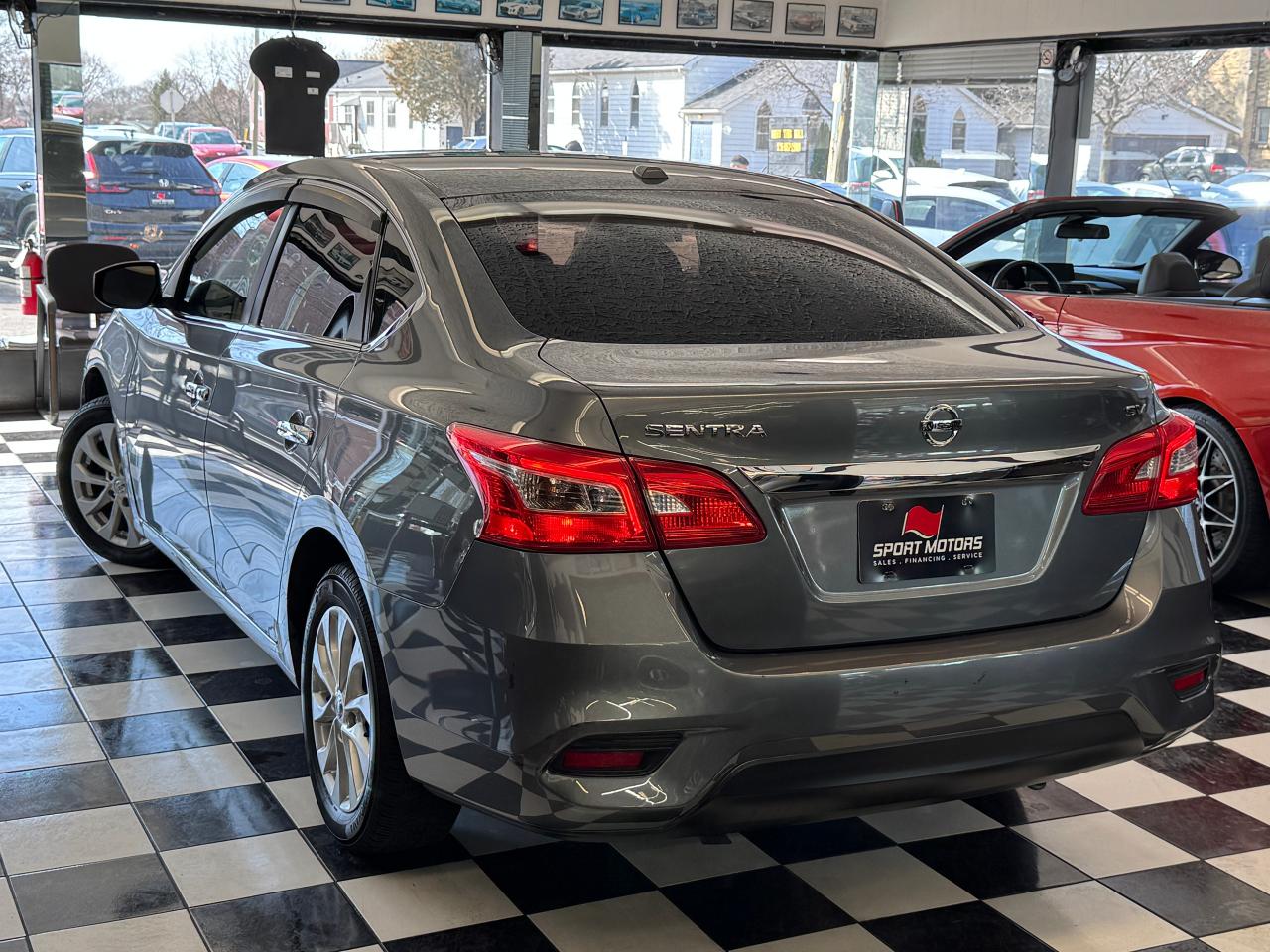 2018 Nissan Sentra SV+Camera+Heated Seats+A/C! Photo