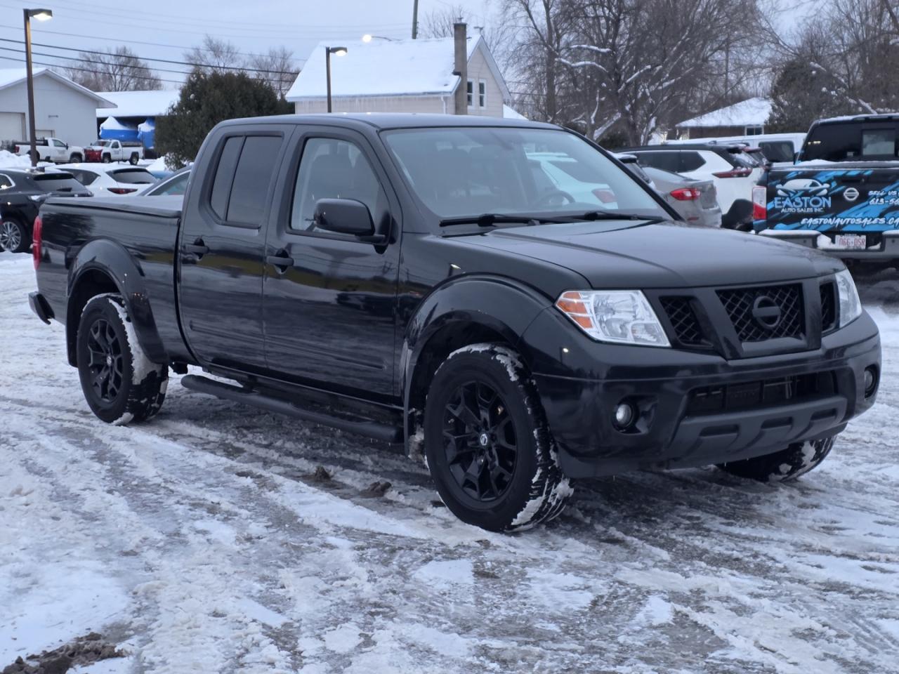 2019 Nissan Frontier SV Crew Cab LWB 5AT 4WD Photo