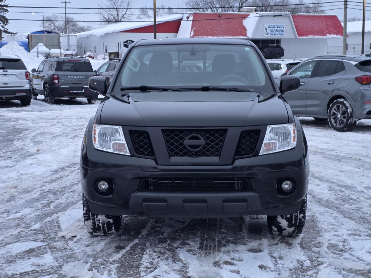 2019 Nissan Frontier SV Crew Cab LWB 5AT 4WD Photo