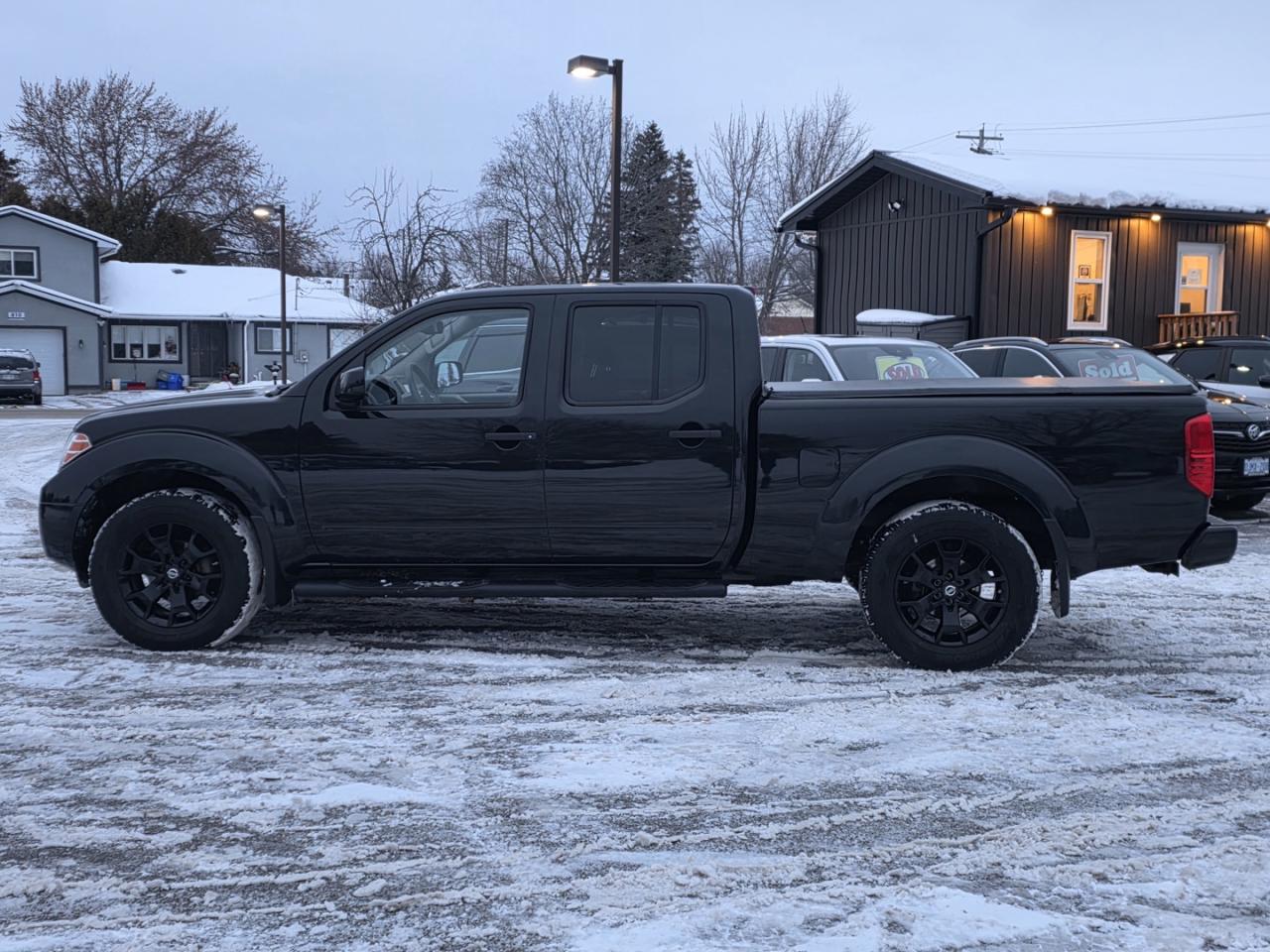 2019 Nissan Frontier SV Crew Cab LWB 5AT 4WD Photo