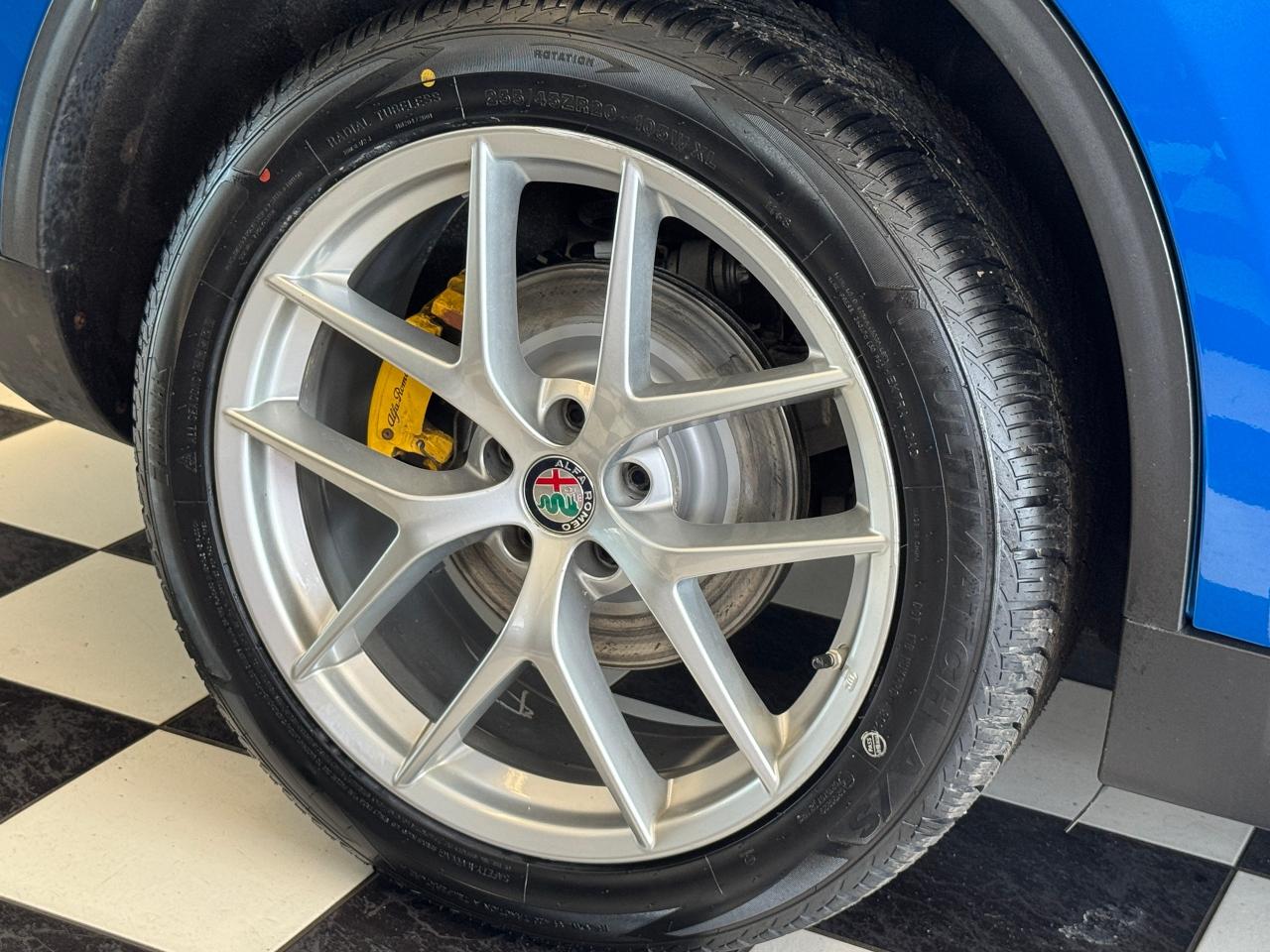 2018 Alfa Romeo Stelvio TI SPORT AWD+New Tires+Brakes+CLEAN CARFAX Photo