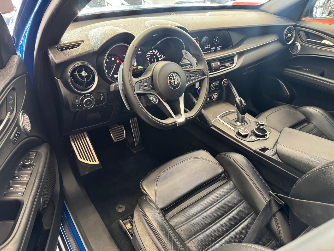 2018 Alfa Romeo Stelvio TI SPORT AWD+New Tires+Brakes+CLEAN CARFAX Photo