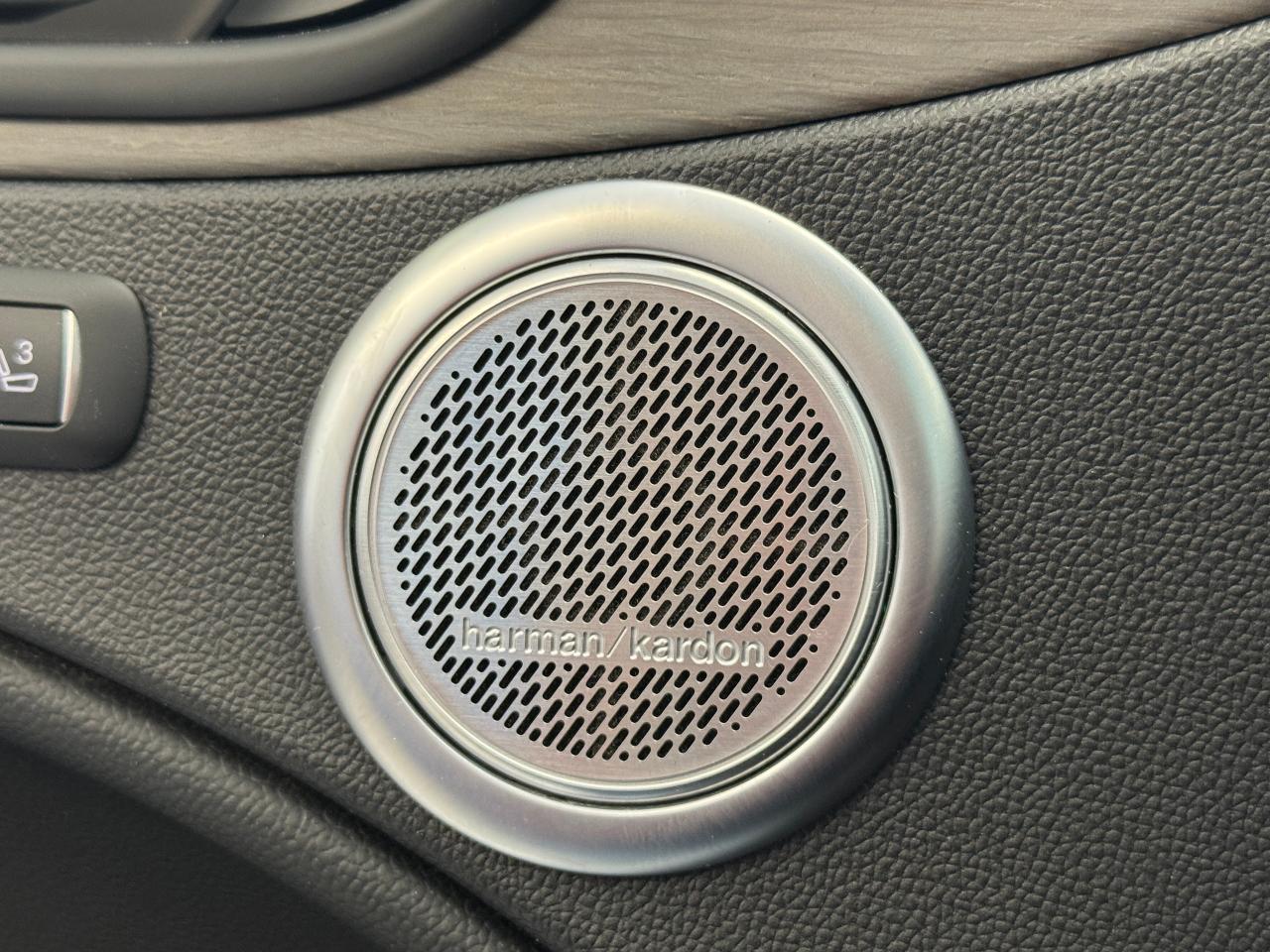 2018 Alfa Romeo Stelvio TI SPORT AWD+New Tires+Brakes+CLEAN CARFAX Photo