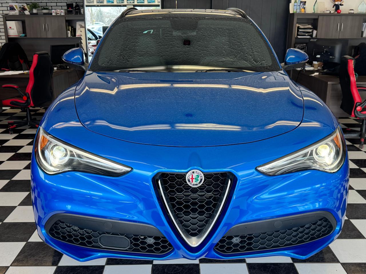 2018 Alfa Romeo Stelvio TI SPORT AWD+New Tires+Brakes+CLEAN CARFAX Photo