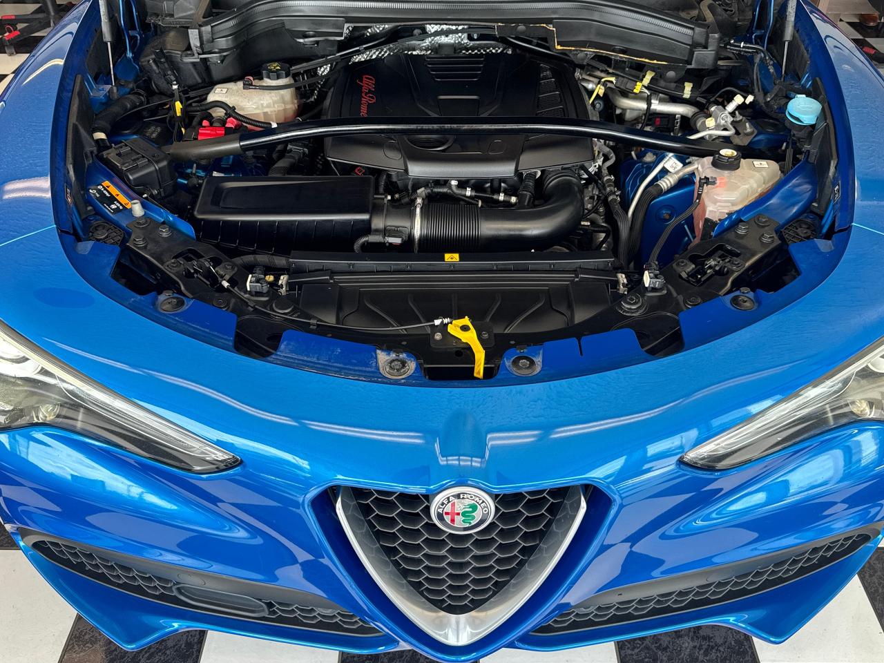 2018 Alfa Romeo Stelvio TI SPORT AWD+New Tires+Brakes+CLEAN CARFAX Photo