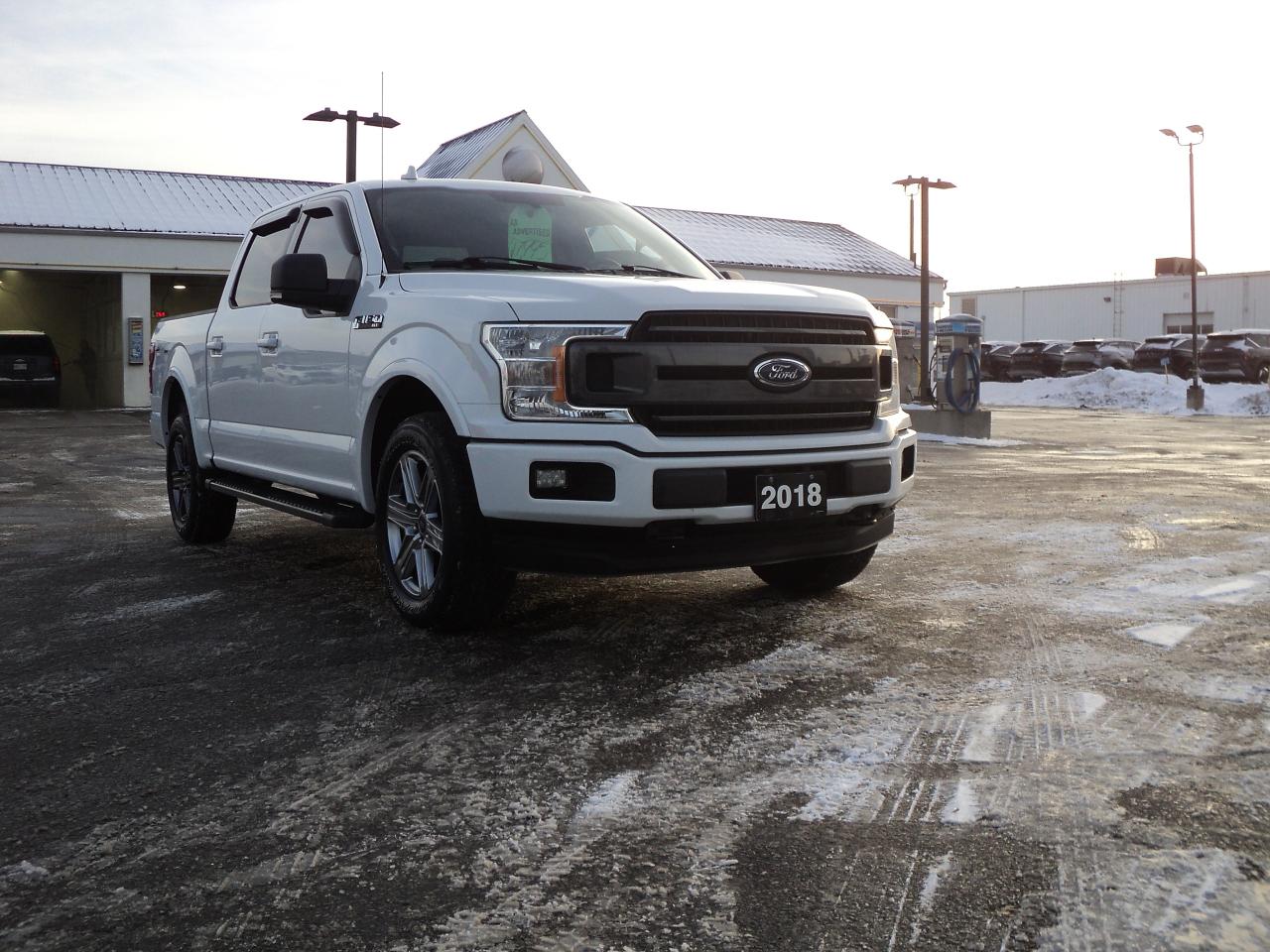 2018 Ford F-150 XLT SuperCrew 4WD 3.5L6cyl  5.5' Box HeatedSeats Photo3