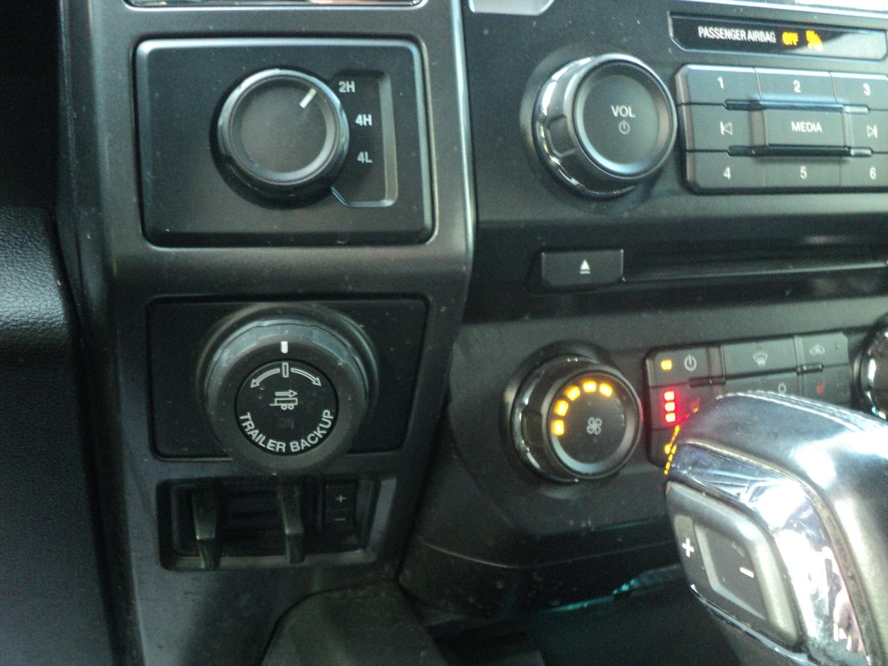 2018 Ford F-150 XLT SuperCrew 4WD 3.5L6cyl  5.5' Box HeatedSeats Photo