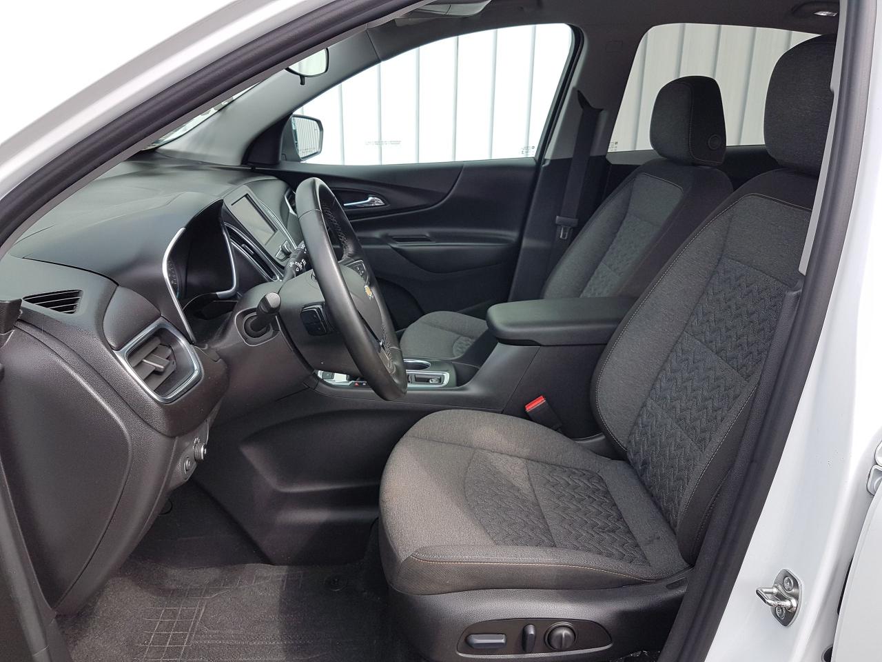 2023 Chevrolet Equinox LT AWD *HEATED SEATS* Photo