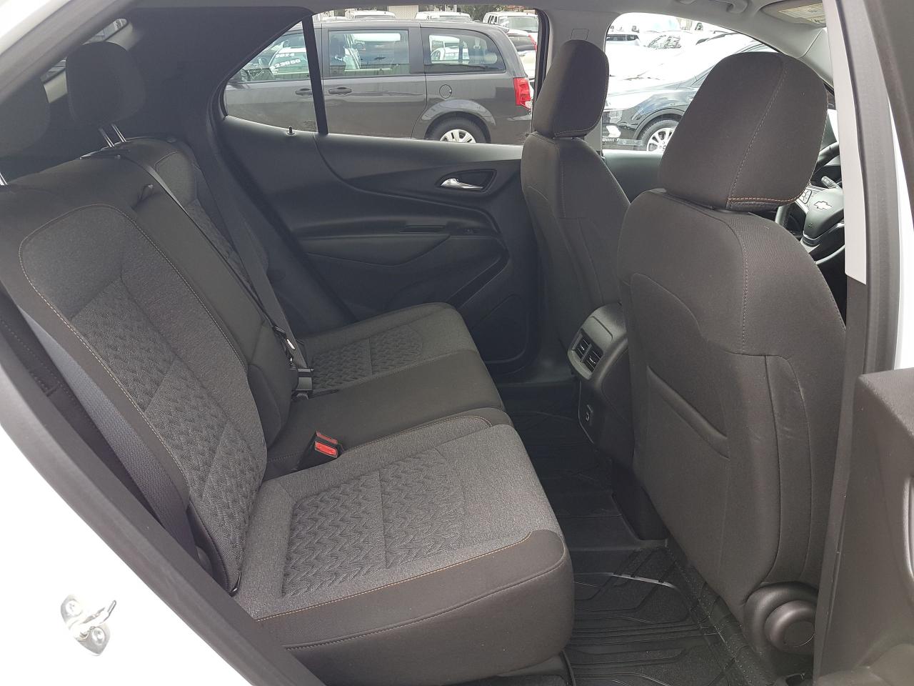 2023 Chevrolet Equinox LT AWD *HEATED SEATS* Photo