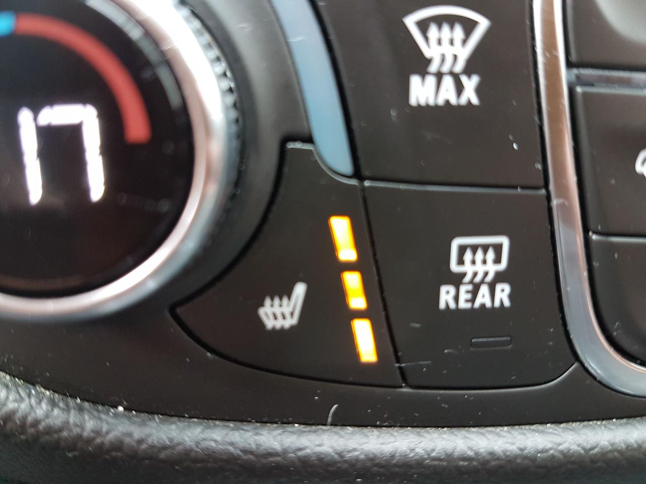 2023 Chevrolet Equinox LT AWD *HEATED SEATS* Photo