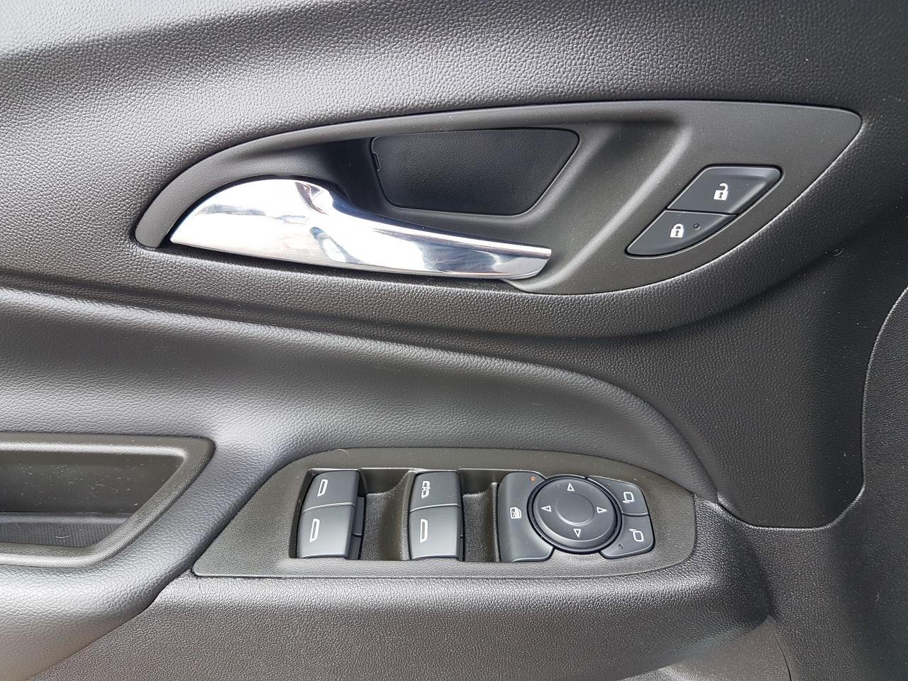 2023 Chevrolet Equinox LT AWD *HEATED SEATS* Photo