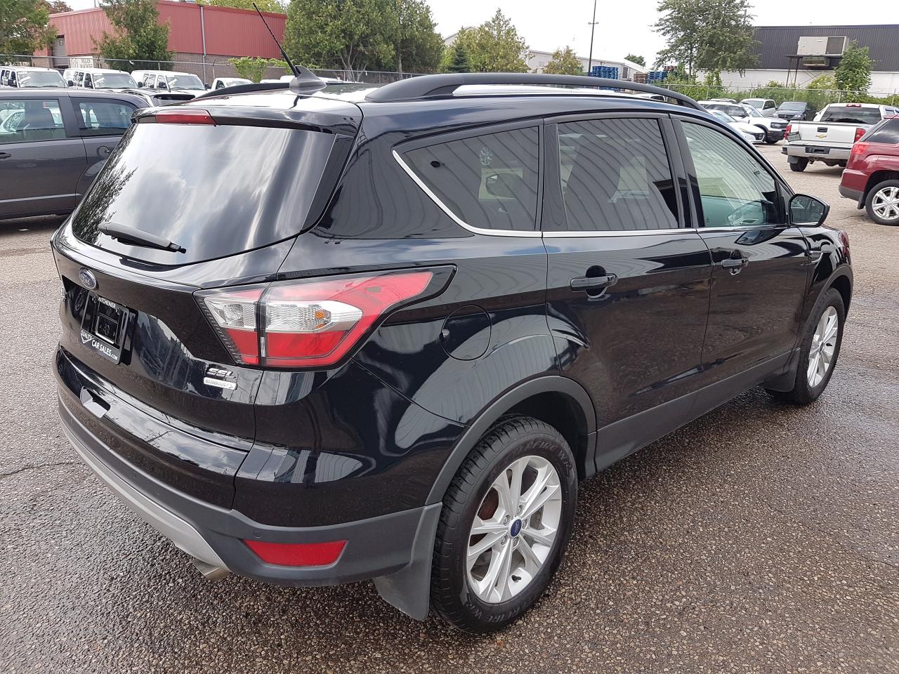 2018 Ford Escape SEL *LEATHER-NAVIGATION* Photo4