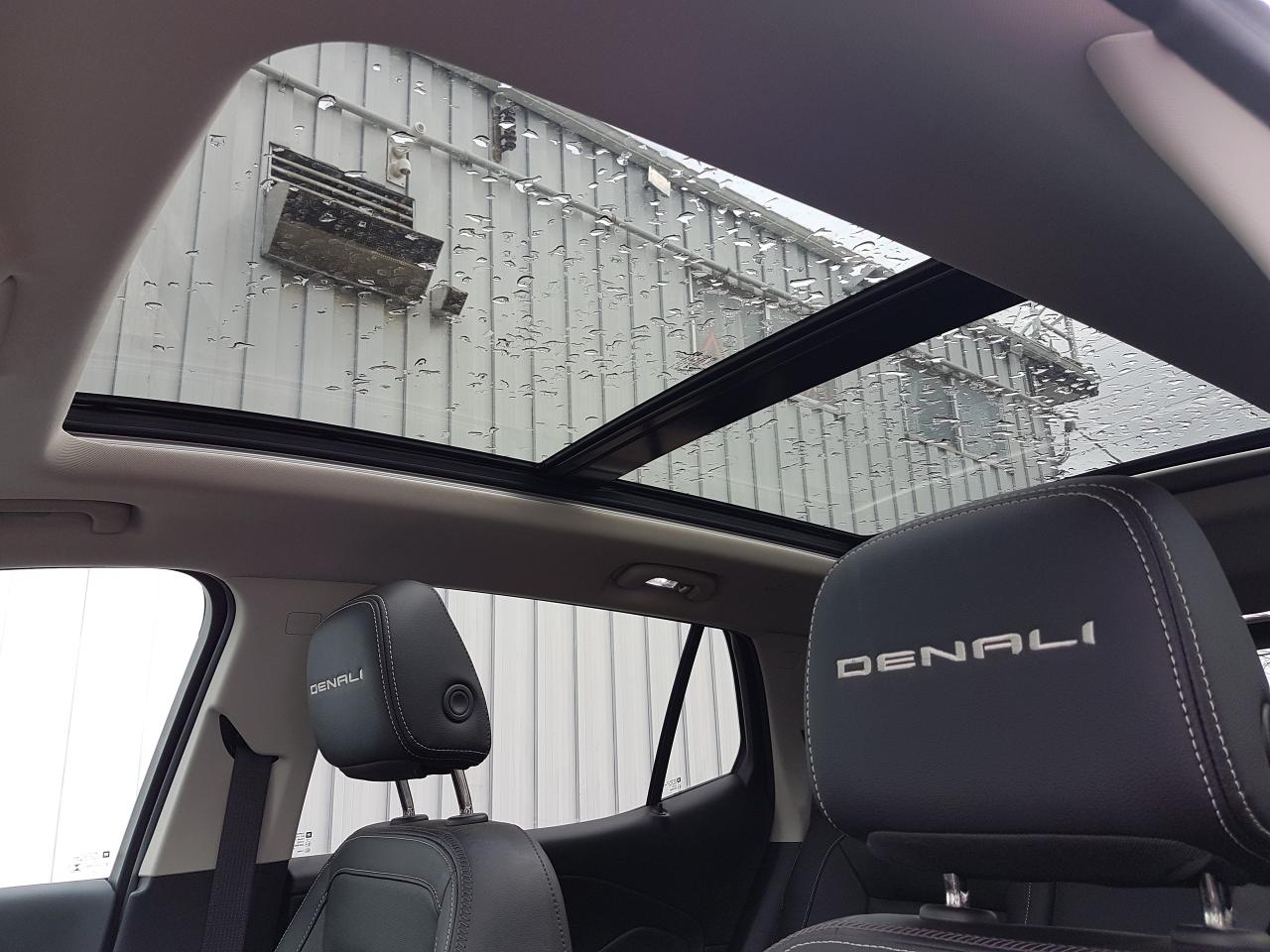 2023 GMC Terrain DENALI *LEATHER-SUNROOF-NAVIGATION* Photo