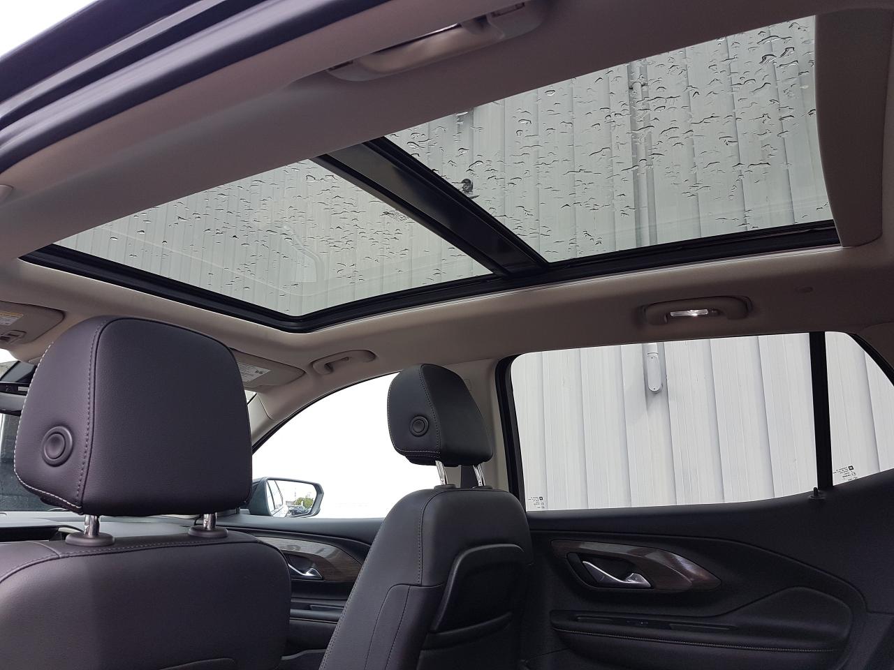 2023 GMC Terrain DENALI *LEATHER-SUNROOF-NAVIGATION* Photo