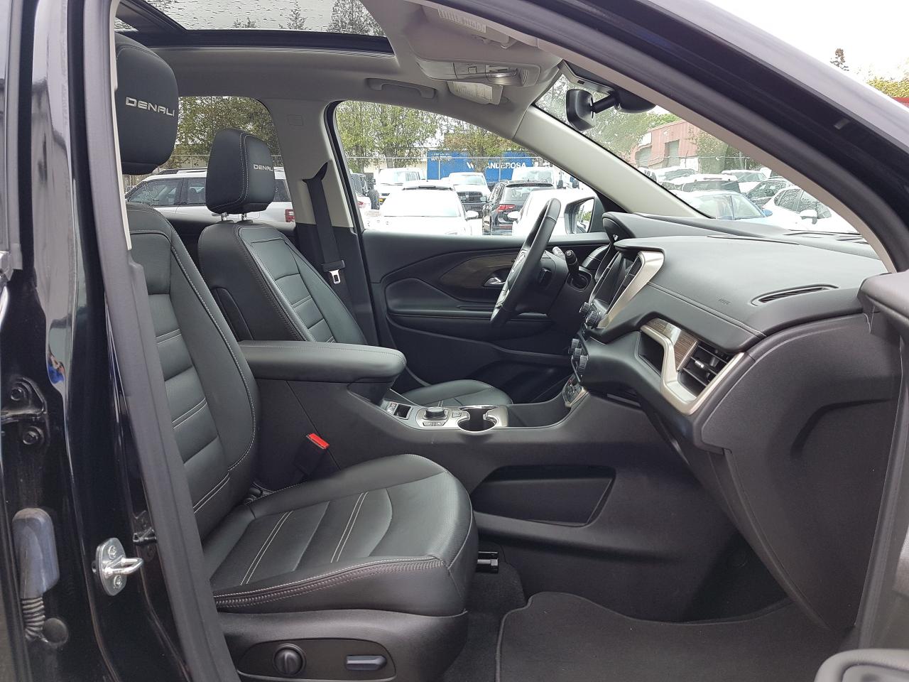 2023 GMC Terrain DENALI *LEATHER-SUNROOF-NAVIGATION* Photo