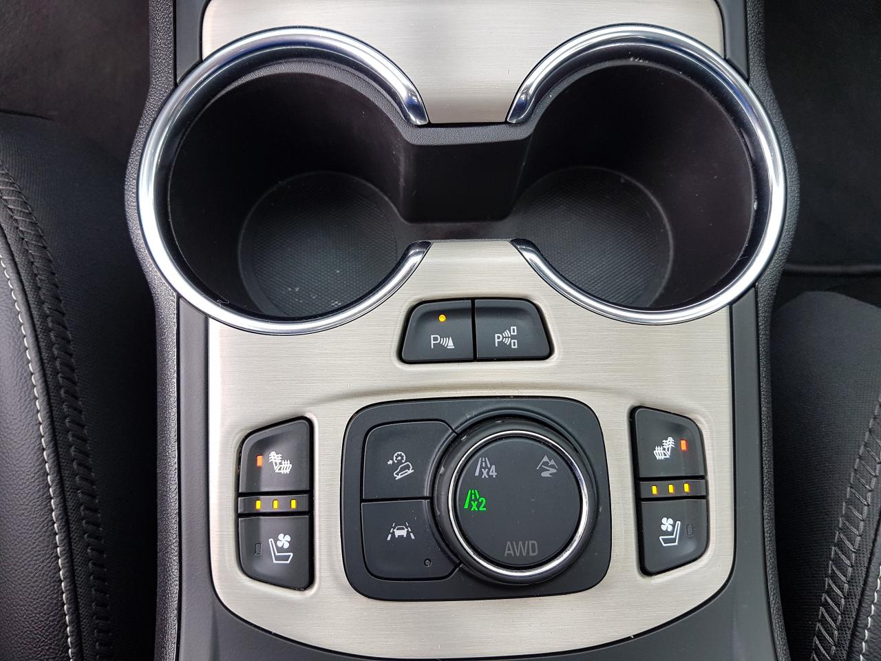 2023 GMC Terrain DENALI *LEATHER-SUNROOF-NAVIGATION* Photo