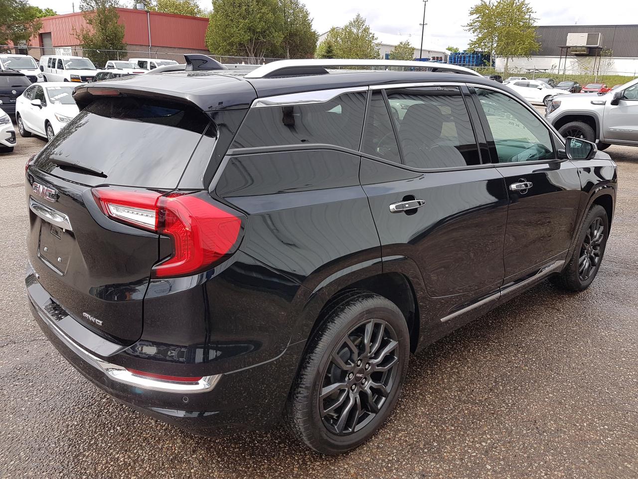 2023 GMC Terrain DENALI *LEATHER-SUNROOF-NAVIGATION* Photo4