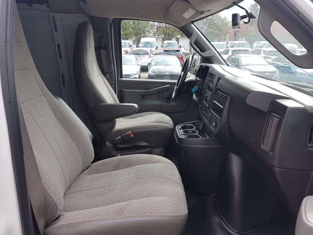 2020 GMC Savana Cargo Van 3500 Cargo 155" EXTENDED Photo