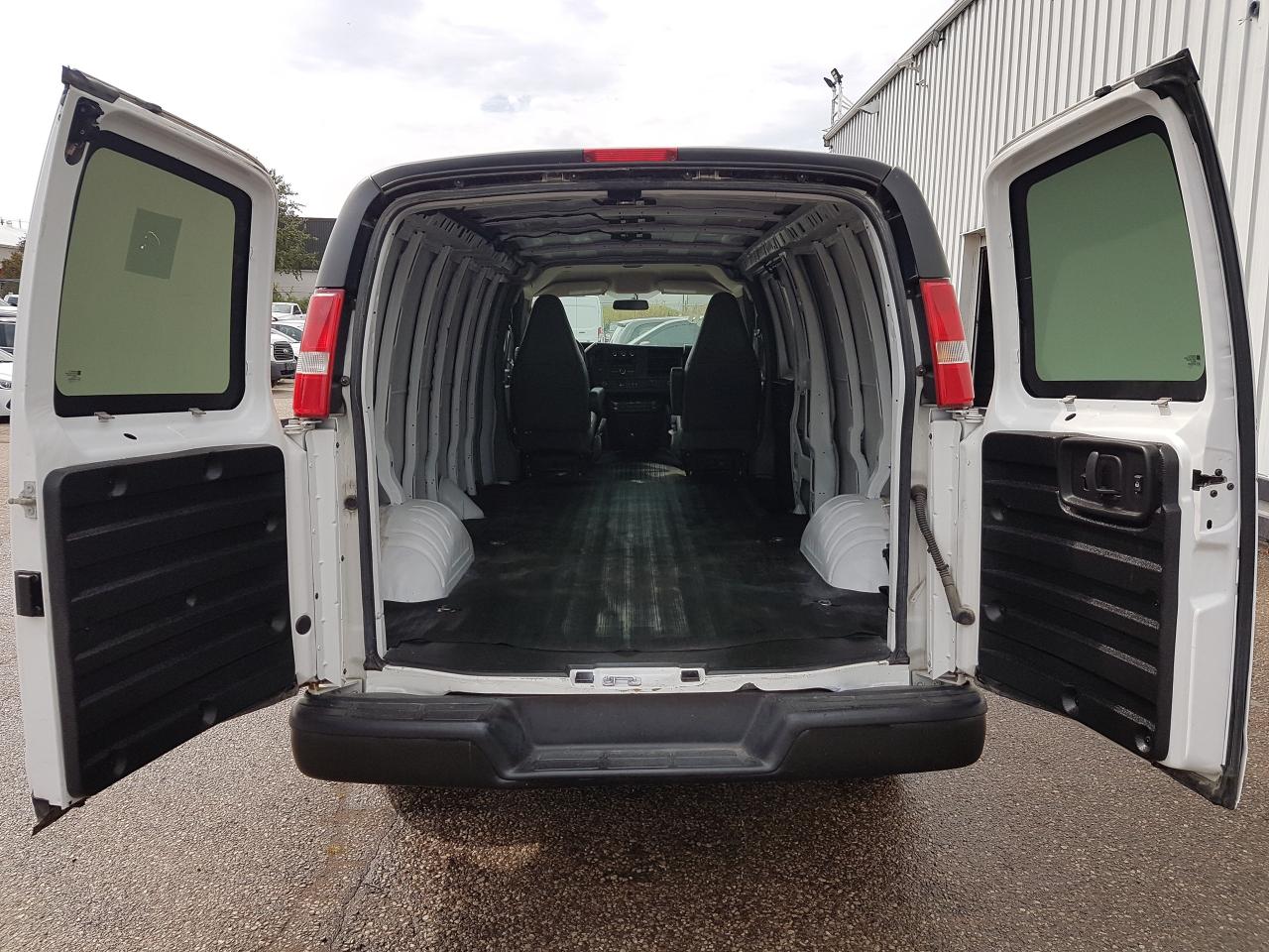 2020 GMC Savana Cargo Van 3500 Cargo 155" EXTENDED Photo