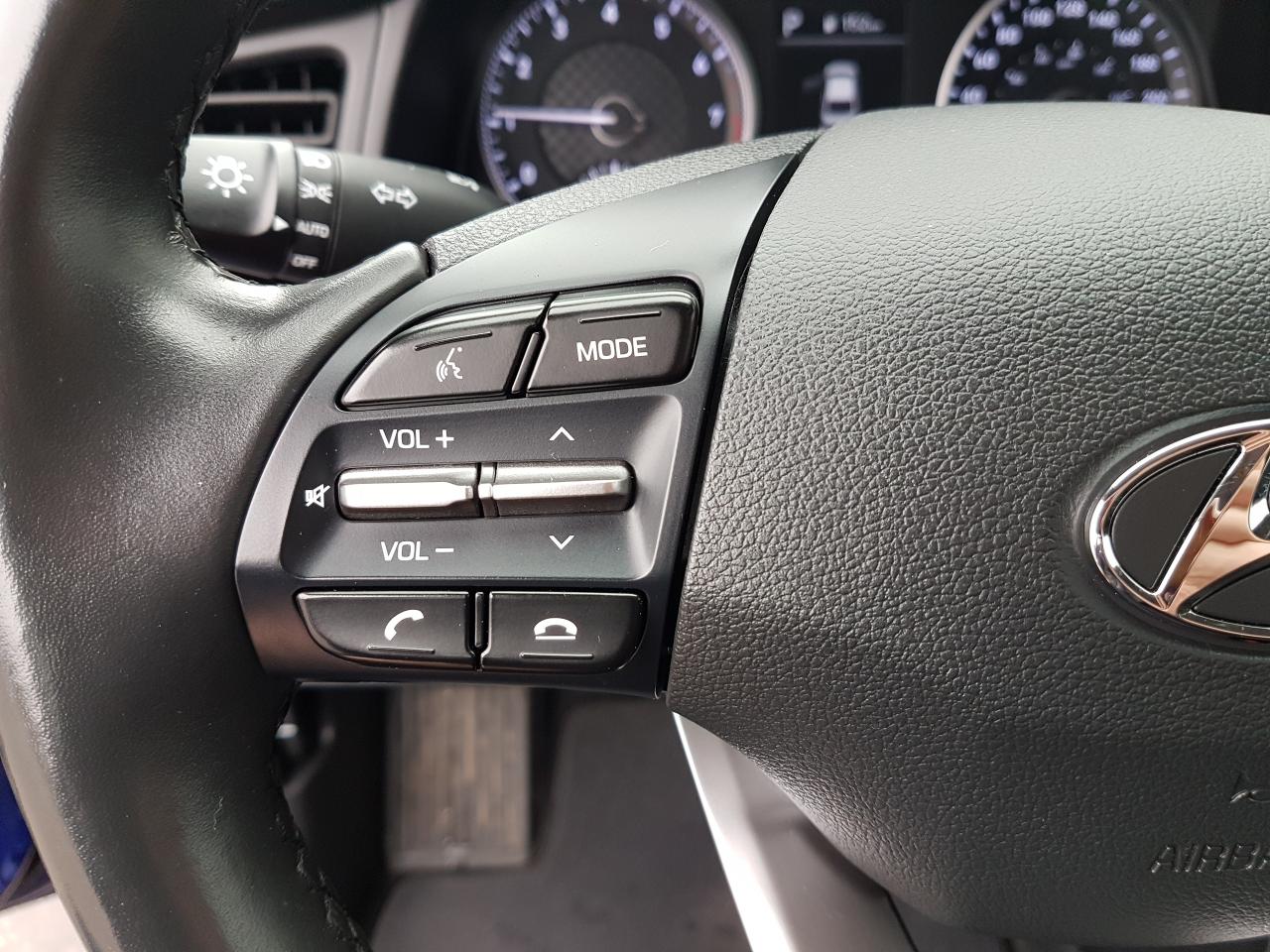 2020 Hyundai Elantra Preferred *HEATED SEATS* Photo