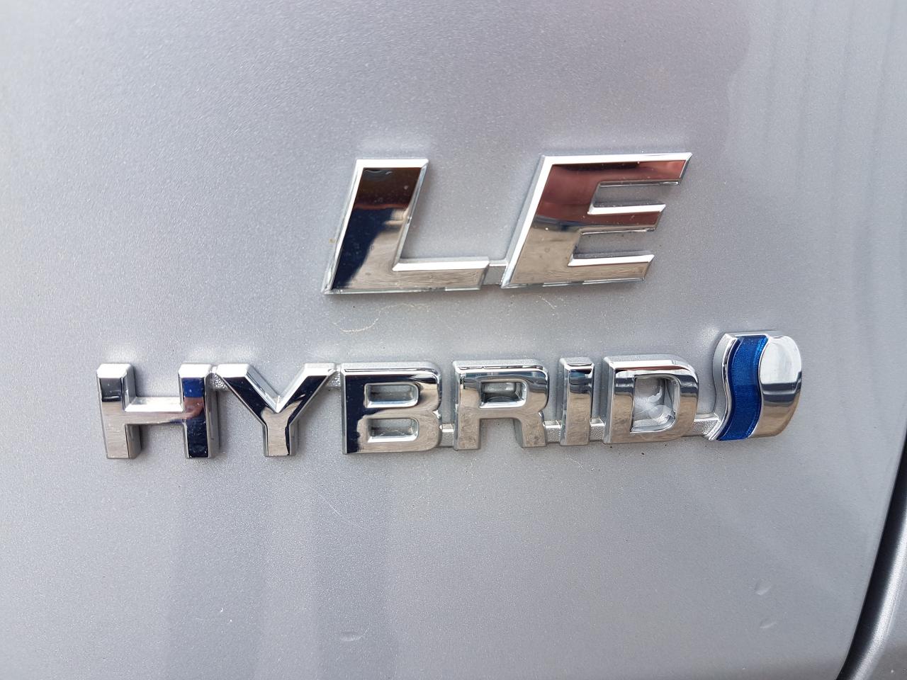 2023 Toyota RAV4 HYBRID LE AWD *HEATED SEATS* Photo