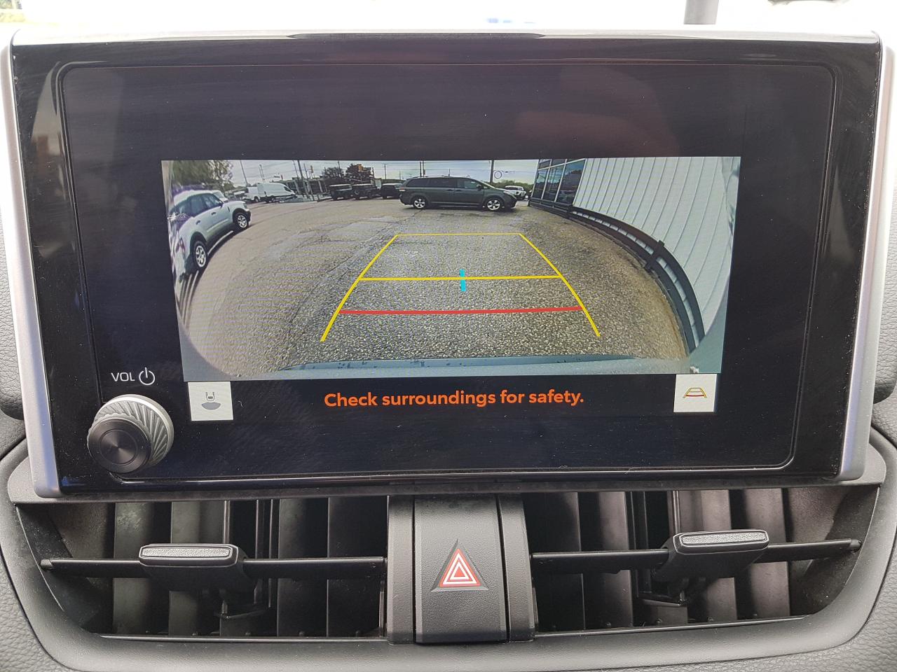 2023 Toyota RAV4 HYBRID LE AWD *HEATED SEATS* Photo