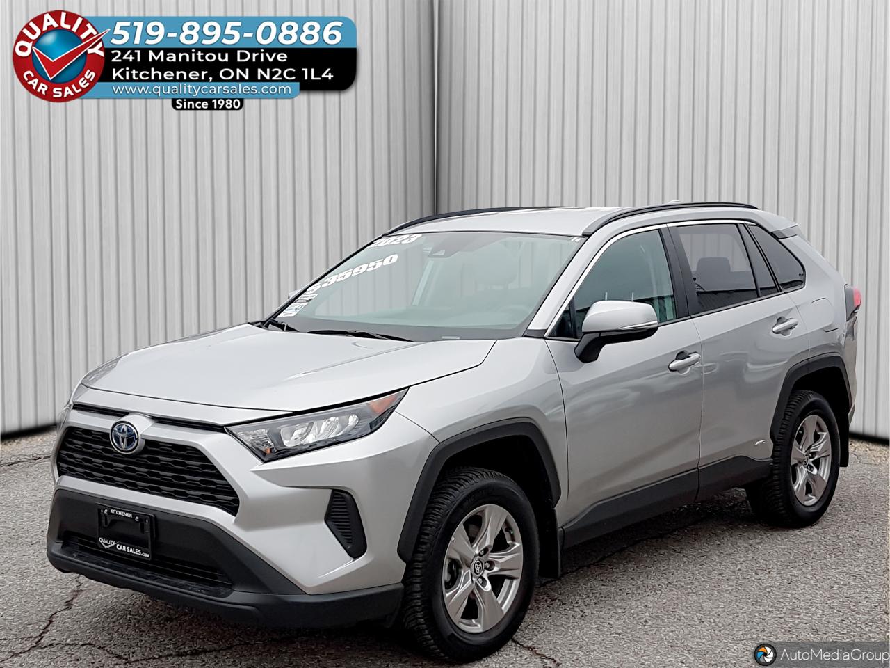 2023 Toyota RAV4 HYBRID LE AWD *HEATED SEATS* Photo