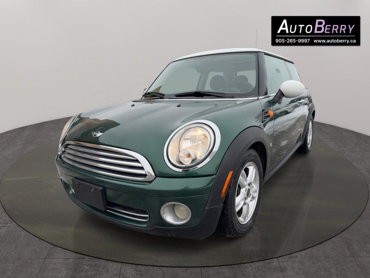 2012 MINI Cooper 2dr Cpe Classic Photo3