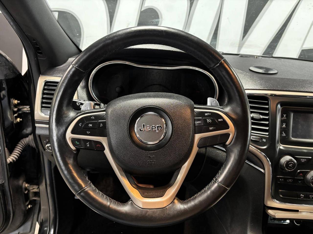 2014 Jeep Grand Cherokee 4WD 4dr Limited 33 SERVICE RECORDS $0 % DOWN FINANCE OAC Photo