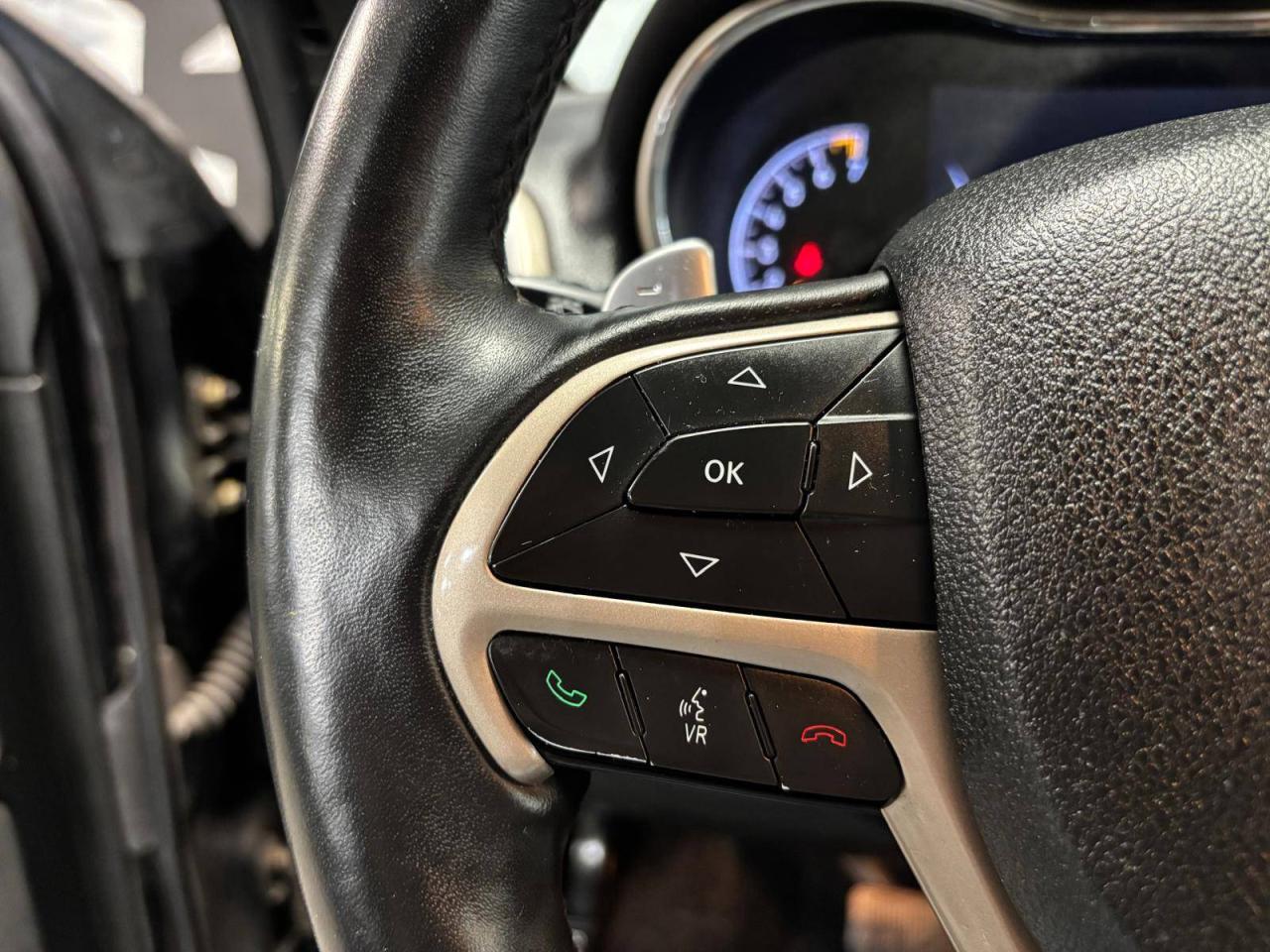 2014 Jeep Grand Cherokee 4WD 4dr Limited 33 SERVICE RECORDS $0 % DOWN FINANCE OAC Photo