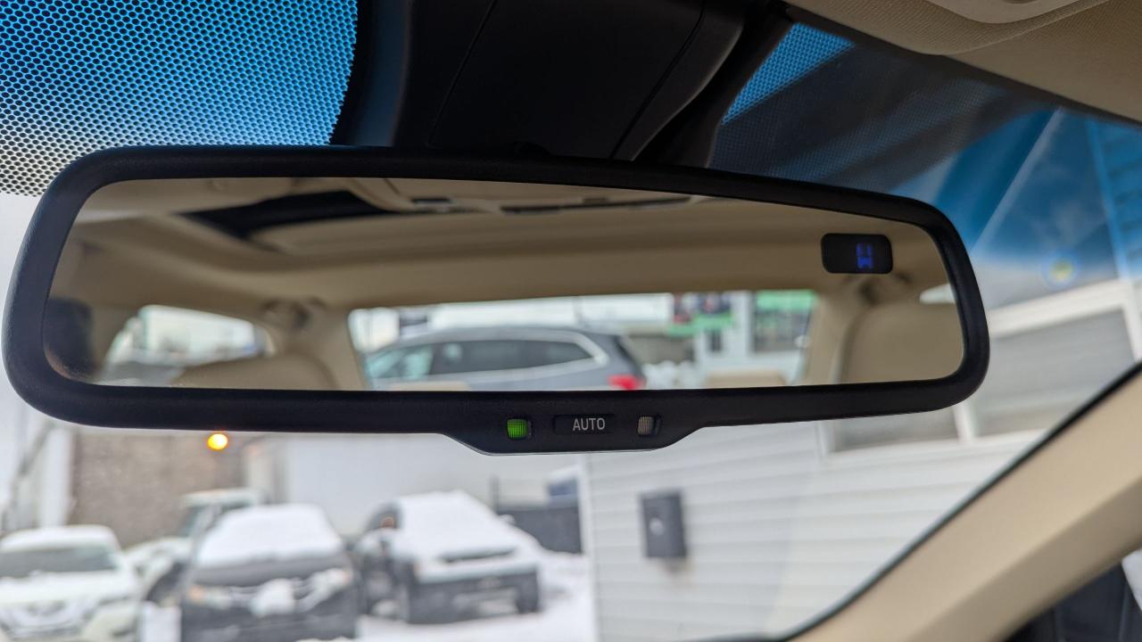 2017 Toyota Camry XLE Photo